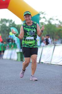 BIB: 2220
                            <button type="button" onclick="openModal(3655892)" class="btn btn-primary btn-sm float-right btn-popup" data-toggle="modal" data-target=".modal-high-quality">
                        <i class="fas fa-shopping-cart"></i> Add to Cart
                    </button>
                                            <button type="button" onclick="isThisMe(3655892, true)" class="btn btn-success btn-sm float-right btn-popup btn-isme hidden" data-toggle="tooltip" data-placement="bottom" title="นี่คือรูปของคุณใช่ไหม คลิกที่นี่เพื่อเอาเข้าอัลบั้ม">
                        <i class="fas fa-plus"></i> Add to album
                    </button>
                    <button type="button" onclick="isThisMe(3655892, false)" class="btn btn-warning btn-sm float-right btn-popup btn-isnotme hidden">
                        <i class="fas fa-ban"></i> Remove from album
                    </button>